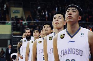 翻开江苏肯帝亚U18男篮的名单，江苏篮球即将迎来新的黄金一代