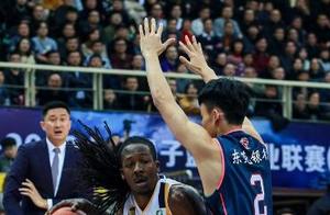 福特森停赛一场，广厦单外援战广州，考验胡金秋、赵岩昊时候来了