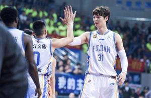CBA功勋外援质疑中国篮协！黑马队主教练遭无视 CBA一评选惹争议