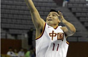 场均37分，巅峰时期打爆姚明，他的名字叫战神