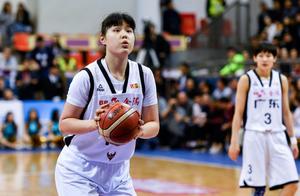 广东夺冠最佳年份，女篮已摘冠，能否双喜临门就看易建联了