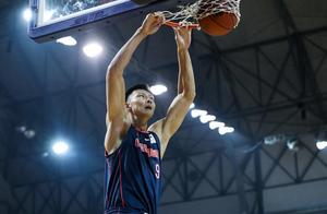 CBA首位10000+5000先生
