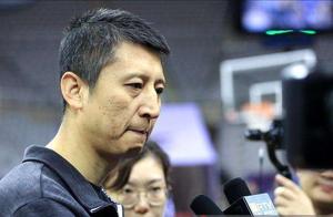CBA最敬业的教练，44岁满头白发为卫冕大业操碎了心