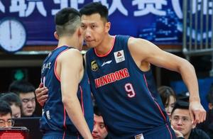 CBA最新排名，广东第1稳了，广厦3连败跌第6，新疆冲第3，辽宁负
