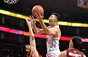 今晚！CBA领头羊超级外援组合终登场 易建联或尽情扣篮释放