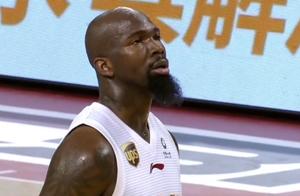东北虎输广东没跌出季后赛区，主要得益于上海同样不争气