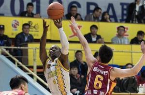 今晚！德比战迎两大辽篮名宿对决 CBA青春风暴难阻李春江？