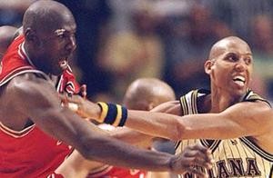 那一年，乔丹几乎是用三个字“喷死”了原本优秀的队友的NBA生涯