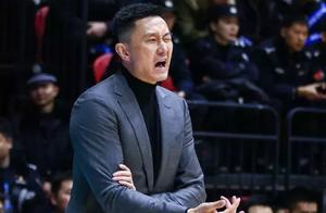 王哲林为何能力压郭艾伦当选MVP？杨毅一番话揭开了残酷的真相