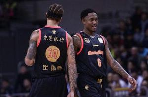 外援大火拼！宏远比新疆多出一优势，阿的江先亮招怎么赢杜锋？