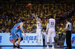 广东00后小将成总决赛奇兵！场均11分2.5三分他是杜锋最大收获！