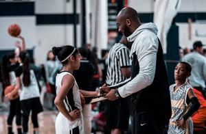 “科指导”率女篮娃娃击败强敌，科比要去NBA当主教练够不够格？