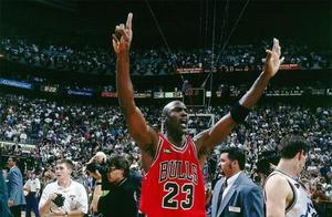 论98年乔丹率队夺冠，统治NBA，网友：这才是真神，没有之一