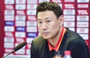 中国男篮悍将赛后官宣手术！跟李楠夺冠难出战世界杯，三分7中5！