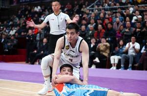 辽宁第三高度不够锋线被爆，应重用此二人或可收奇效