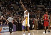 你觉得NBA在这个小球时代都难以打破的纪录有哪些？