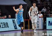 大比分2-0，辽宁男篮再次不敌新疆，这场比赛辽宁做出了改变为何还是输球？