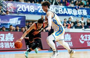 中国男篮新骄傲，CBA联赛新星获NBA球队认可，今夏有望登陆美国
