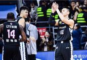 4月18日晚cba半决赛结束后，评论区部分辽宁为什么支持广东队横扫新疆？