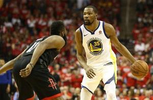 NBA头号球迷花两亿看比赛，和清纯女友相差46岁，仍为生孩子努力