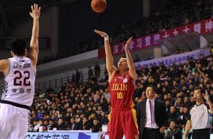 昔日辽篮首发硬汉曾屡遭质疑 一赛季报销 郭士强最缺这一高度