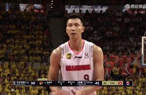 CBA总决赛 华南虎捍卫主场 系列赛大比分2-0领先