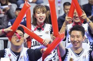 见真情！看0-2落后辽宁球迷的反应 就会理解辽篮为什么长盛不衰
