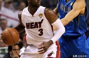 一代传奇诺维斯基完美谢幕，王治郅的NBA轨迹哪里偏差了一点点
