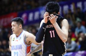 惨！辽宁男篮三国手场均拿9分？关键位置沦陷，一人几无留队可能