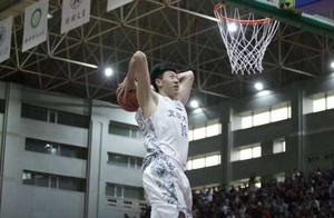 北大男篮连续四年称霸CUBA东北赛区，三位主力球员大家认识吗？