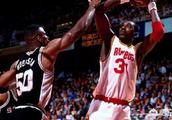 nba里对位上的生吞活剥完全压制你能想到谁和谁？