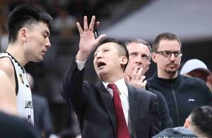 罚球为什么要后仰？李晓旭两罚全失，郭士强转过头去不忍直视