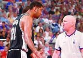 NBA那些让人哭笑不得的判罚，至今你能记得哪些？