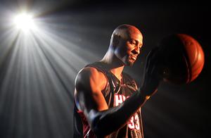 NBA第一硬汉，巅峰期硬刚奥尼尔，换肾后3次复出终夺冠