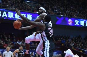救火队员重返NBA两战40分16篮板，山东后悔了吗？