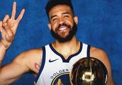 奥尼尔的NBA五大囧里面为什么每期只要四个人？