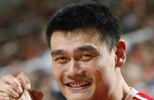 姚明NBA的8个赛季里，真正拿到手的工资有多少？