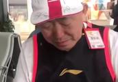 CBA半决赛G3，辽篮球迷千里迢迢赶到新疆支持球队，被拍到每顿吃泡面度日，你怎么看？