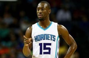 NBA历史砍高分输球谁最遗憾？詹皇空砍51分，张伯伦78分最尴尬