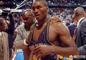 NBA热门话题! NBA应不应该有罚款制度呢？