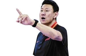 李楠 世界杯要以弱者姿态拼对手