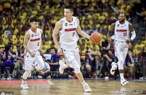 广东队国家队球员太多！杜锋爱将很合李楠胃口，一小将被重点考察
