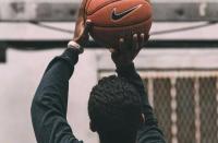NBA西决赛场上，中国品牌居然还能这样打广告！