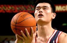 大鲨鱼奥尼尔——小巨人姚明——生涯对位数据，谁更胜一筹？