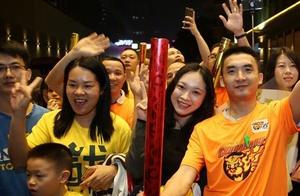 “九冠王”凯旋！抢票去看明晚的“篮球之夜”