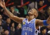 篮球明星马布里在nba以及cba一共挣了多少钱？