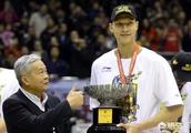 外国人怎么看待CBA和NBA？