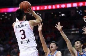 广东今夏离队第一人确定！锋线大将即将加盟北控，欲助老马创奇迹