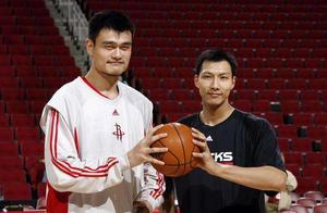 CBA组一套最强阵容能打赢NBA垫底球队吗？对比结果令人尴尬
