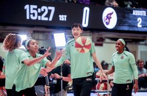 篮球——WNBA：韩旭常规赛首次登场 纽约自由人不敌印第安纳狂热